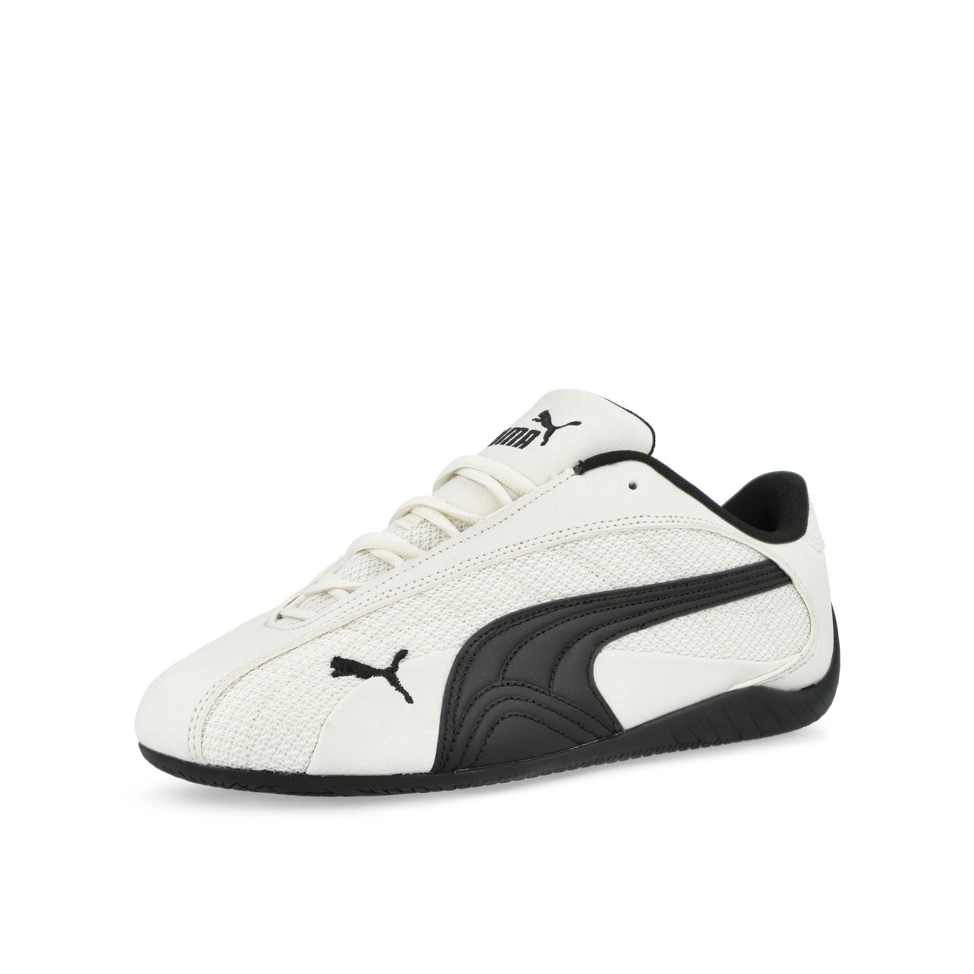 Puma Speedcat Plus Warm White - Puma Black Low Top Sneakers 402995 09 Close-up | Overkill
