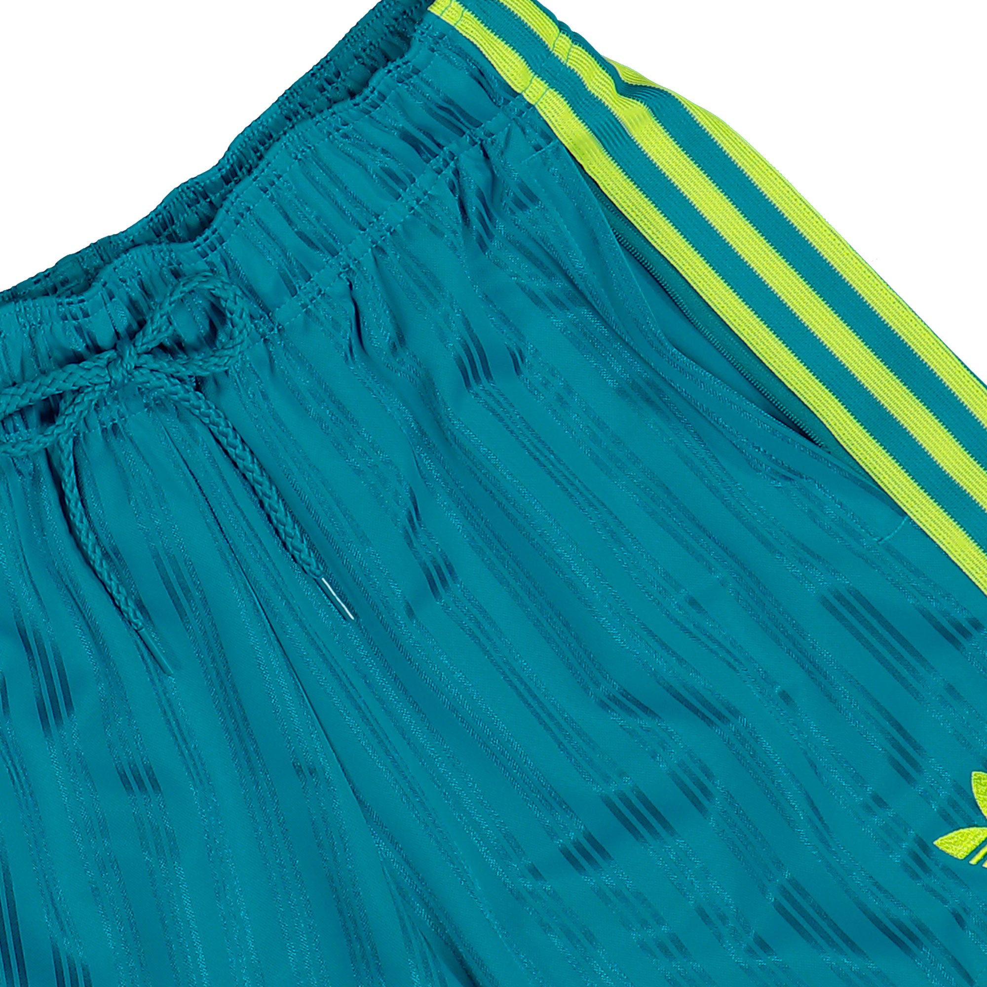 adidas FCF Colombia OG Shorts Mystery Petrol Shorts JZ9091 Detail View 1 | Overkill
