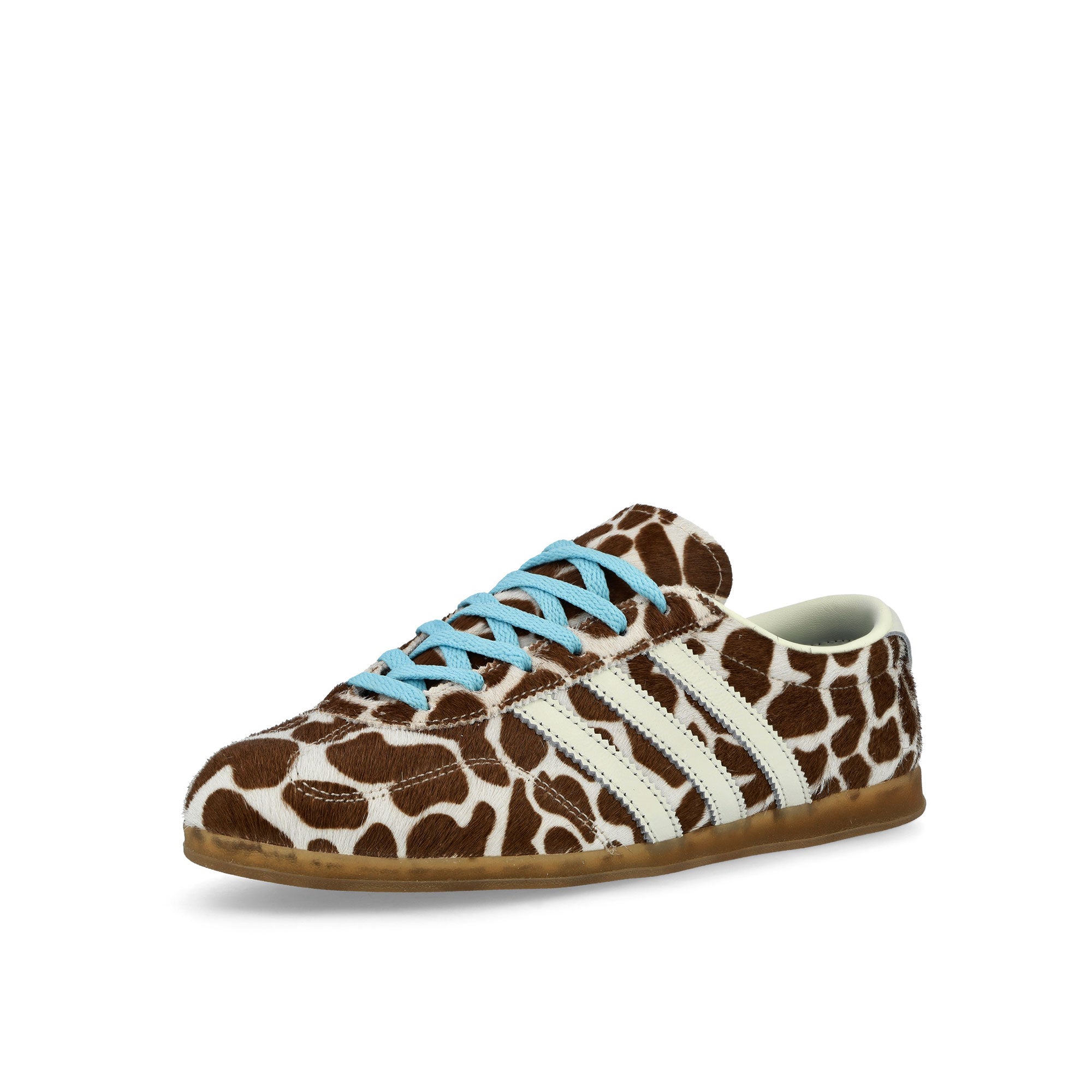 adidas Gazelle Lo Pro W Crystal Linen / Ivory / Gum 3 Sneaker KH9013 Close-up | Overkill
