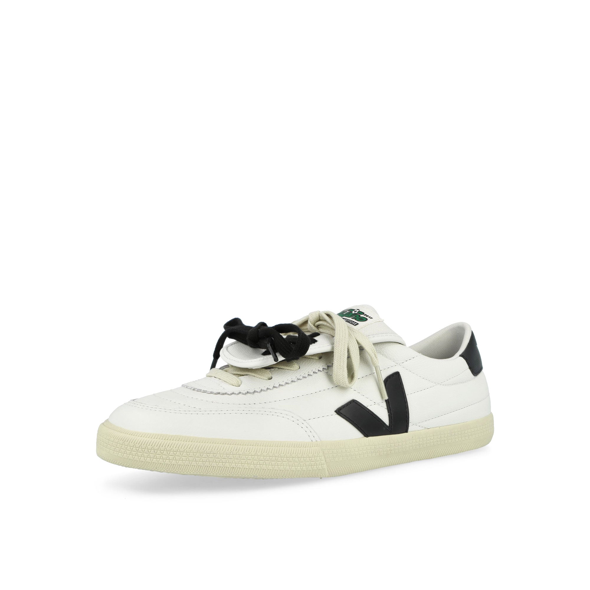 Veja Panenka Leather White Low Top Sneakers MG0221673A Close-up | Overkill
