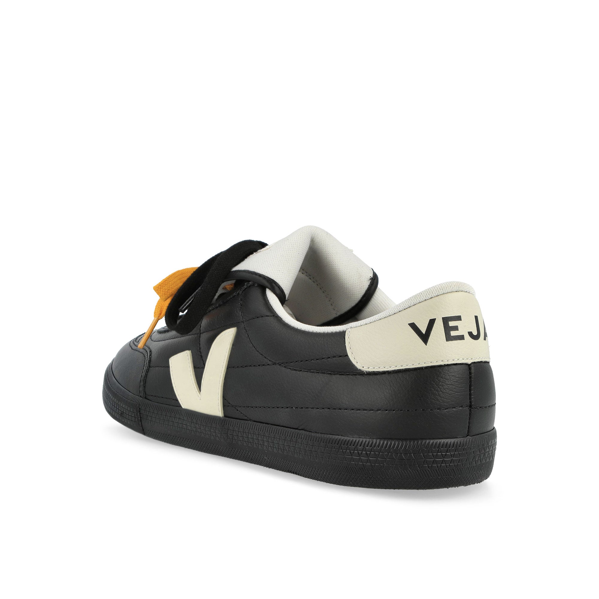 Veja Panenka Leather Black Low Top Sneakers MG0221674B Material | Overkill
