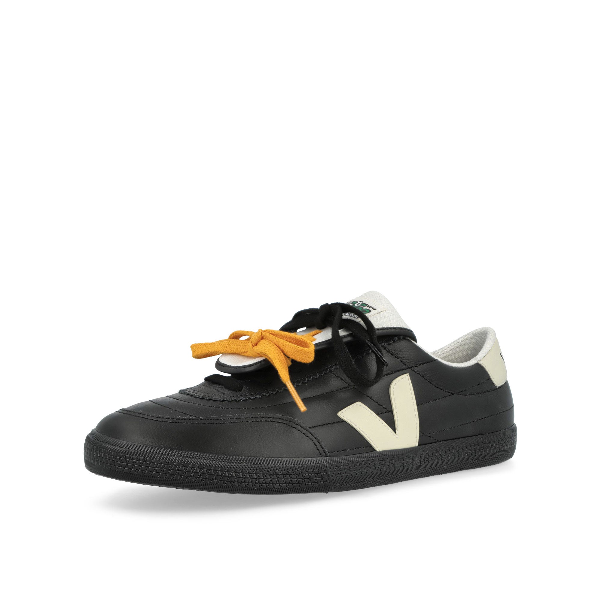 Veja Panenka Leather Black Low Top Sneakers MG0221674B Close-up | Overkill

